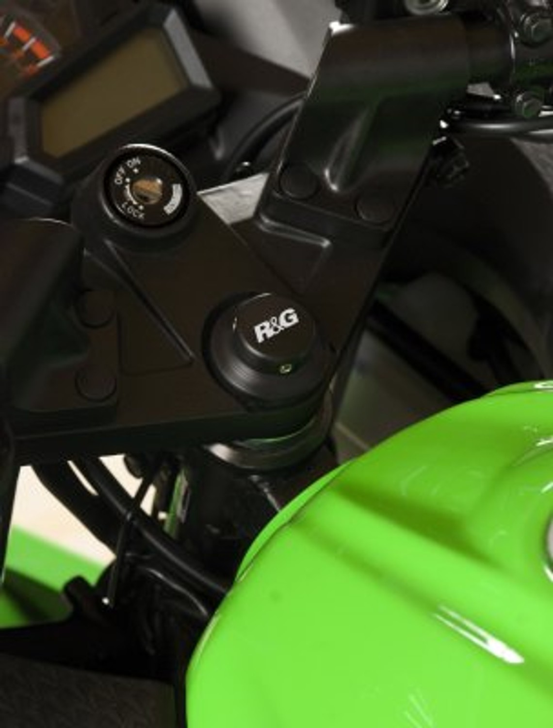 R&G Racing Top Yoke Cap for Kawasaki Ninja 300/250 '13-'17, Z250 '18-'21 R&G Racing Top Yoke Cap for Kawasaki Ninja 300/250 '13-'17, Z250 '18-'21